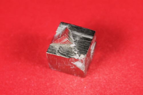 *Pyrit-Zwilling*Minas