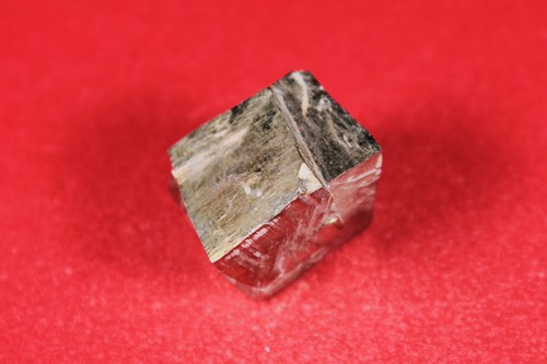 *Pyrit-Zwilling*Minas