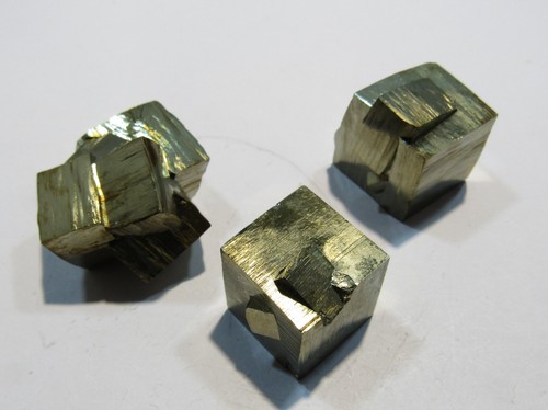 Md382 los stück pyrit - los,