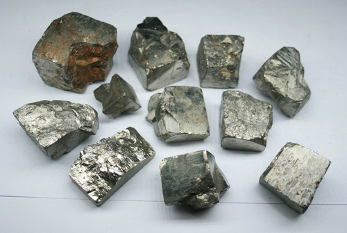 Lot kg pyritkristall - lot,